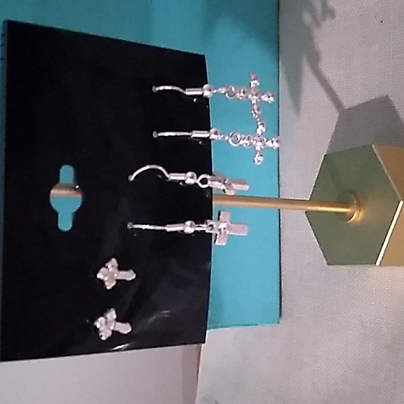 VINTAGE Cross Earring Set NEW on Original Card - Picture 1 of 10